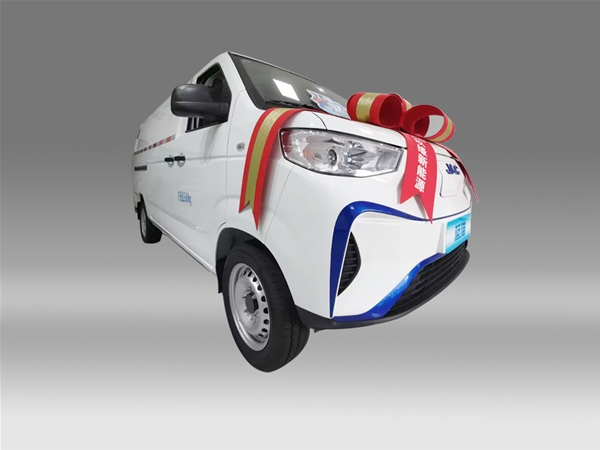 新能源車的購置成本與傳統(tǒng)燃油車相比如何？